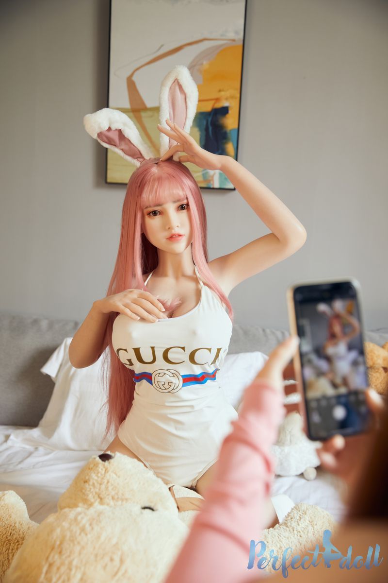 Olivia-150F__Amelia-143cm-Ecup7.jpg Olivia 150F Amelia 143cm Ecup7
