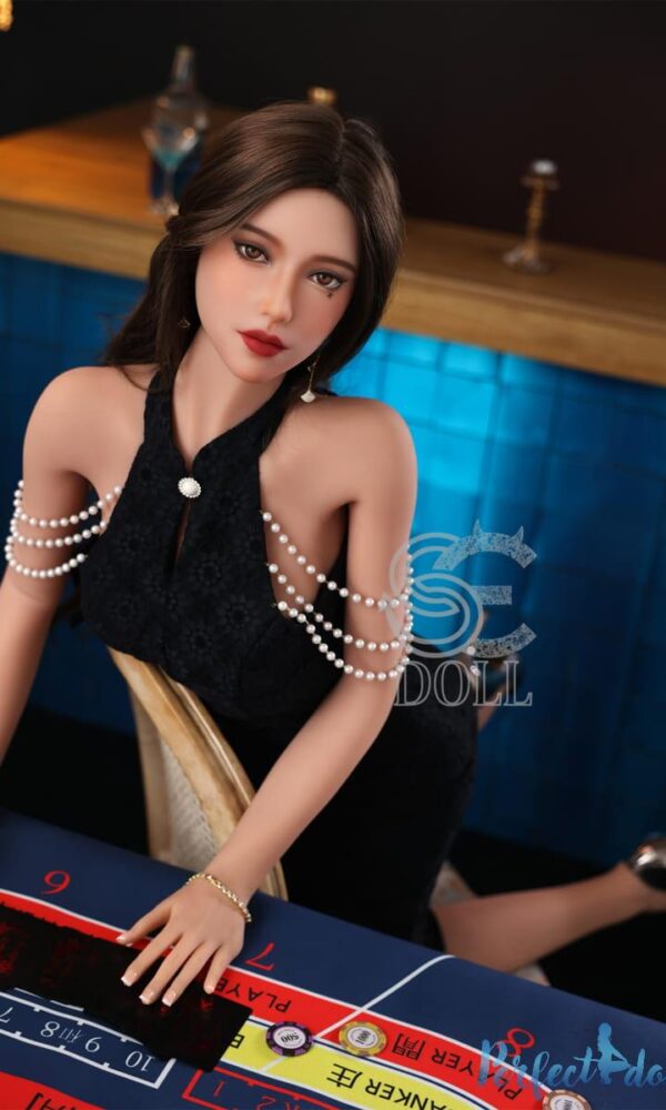 166cm Sexdoll Queena B.